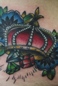 传统风格皇冠和彩色钻石纹身图案