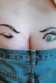 女性臀部个性眨眼的纹身图案