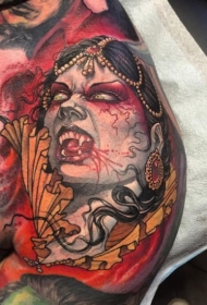 肩部邪恶的女吸血鬼纹身图案