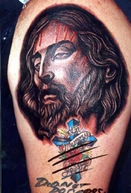 耶稣和school风格十字架纹身图案
