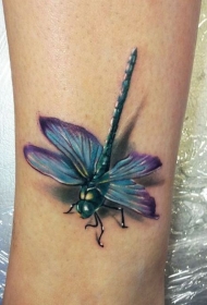 彩色漂亮的蜻蜓纹身图案