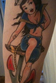 手臂彩色传统水手女孩纹身图案