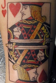 手臂彩色扑克牌杰克的心纹身图案