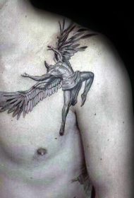肩部黑灰色飞翔伊卡洛斯纹身图案