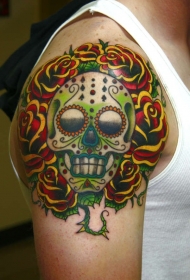 肩部彩色墨西哥风格的头骨纹身图片