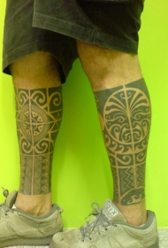 腿部黑色波利尼西亚图腾纹身图案