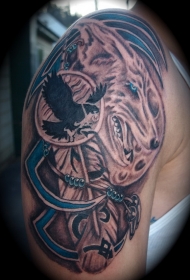 肩部棕色部落印度狼纹身图案