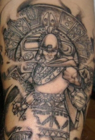手臂黑灰现实的印加武士纹身图片