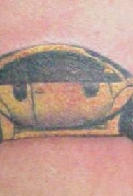 腿部彩色大众甲虫纹身图案
