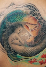 背部彩色阴阳美人鱼纹身图案