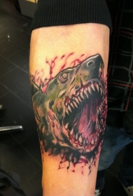 男性手臂彩色僵尸鲨鱼纹身图案