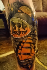 腿部彩色宇航员骷髅纹身图案