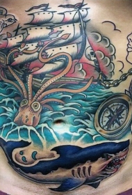 腹部彩色海盗航行船与鲨鱼纹身图案