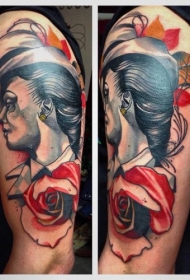 女性肩部彩色玫瑰女人纹身图案