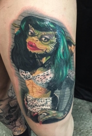 腿部彩色逼真蜥蜴女人纹身图案