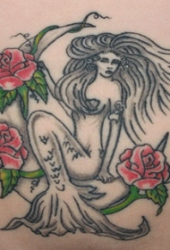腰部彩色美人鱼和玫瑰纹身图案