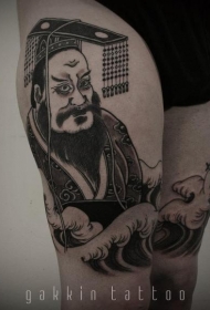 腿部棕色日本天皇纹身图案