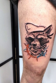 腿部插画风格浣熊水手纹身图案
