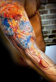 手臂水彩风格的水母纹身图案
