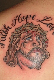 肩部彩色耶稣头像字母纹身图案