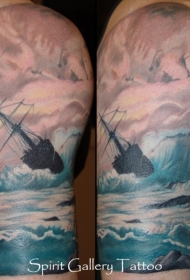 肩部彩色复古海上帆船纹身图案