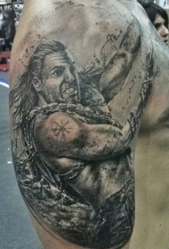引人注目的黑灰肩膀战斗战士纹身图案