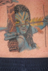 腰部彩色猎人女人纹身图案
