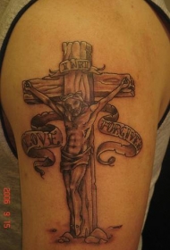 肩部棕色十字架宗教纹身图片