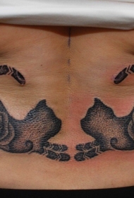 腰部黑色点刺两只猫纹身图案