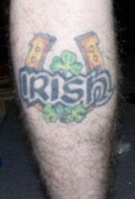 腿部彩色爱尔兰风格幸运马蹄纹身