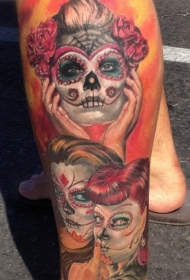 腿部彩色迷人的圣死女孩纹身