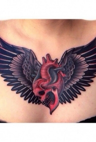 胸部彩色带翅膀的红骷髅纹身图案