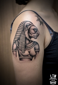 肩部黑色埃及女神插画风格纹身图片