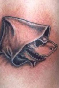 肩部简约鲨鱼在软篷纹身图案