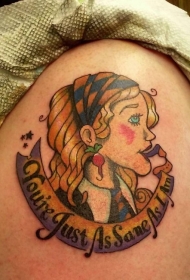 肩部彩色插画风格的女人肖像纹身