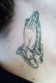 脖子黑色祈祷之手纹身图案