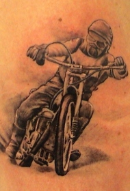 肩部棕色赛车手摩托车纹身图案