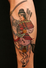 腿部彩色马背上的武士纹身图片