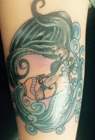 手臂彩绘女性水瓶座纹身图案