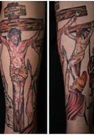 腿部彩色十字架耶稣纹身图片