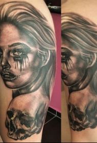 新风格的黑棕色肩膀哭泣的女人纹身图案