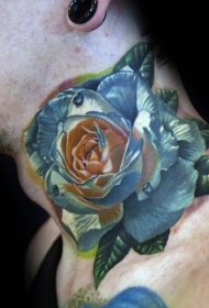 颈部彩色玫瑰花与水滴纹身图片