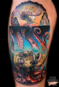 肩部彩色大章鱼与骷髅纹身图案