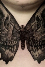 脖子黑色巨大的蛾子纹身图案