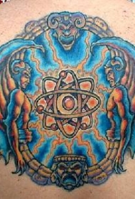 背部彩色原子和神兽纹身图案