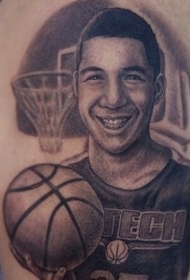 肩部棕色篮球运动员纹身图案