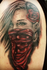 肩部新传统色暴徒玫瑰女人纹身图案
