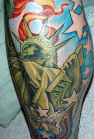 腿部彩色美国爱国自由女神像纹身图案