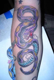 腿部彩色紫色蛇纹身图案