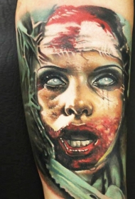腿部恐怖风格的恶魔女人纹身图案